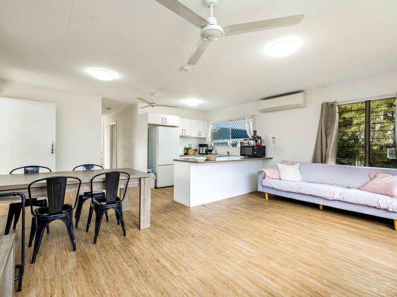 Photo - 72 Russell Street, Edge Hill QLD 4870 - Image 7