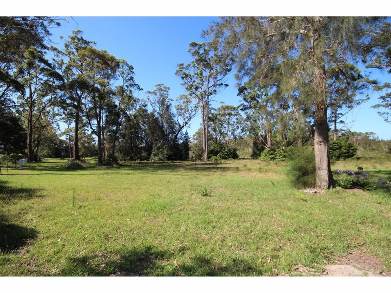 Photo - 72 Sanctuary Point Road, Sanctuary Point NSW 2540 - Image 8