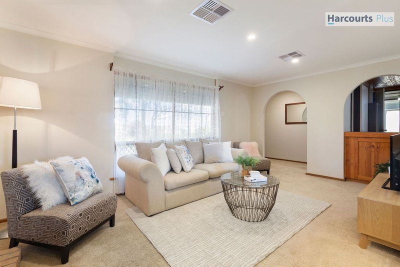 Photo - 72 Sandison Road, Hallett Cove SA 5158 - Image 6