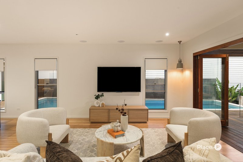 Photo - 72 Smallman Street, Bulimba QLD 4171 - Image 10