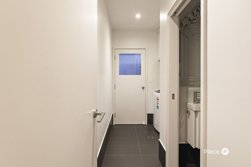Photo - 72 Smallman Street, Bulimba QLD 4171 - Image 23