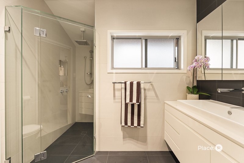 Photo - 72 Smallman Street, Bulimba QLD 4171 - Image 31