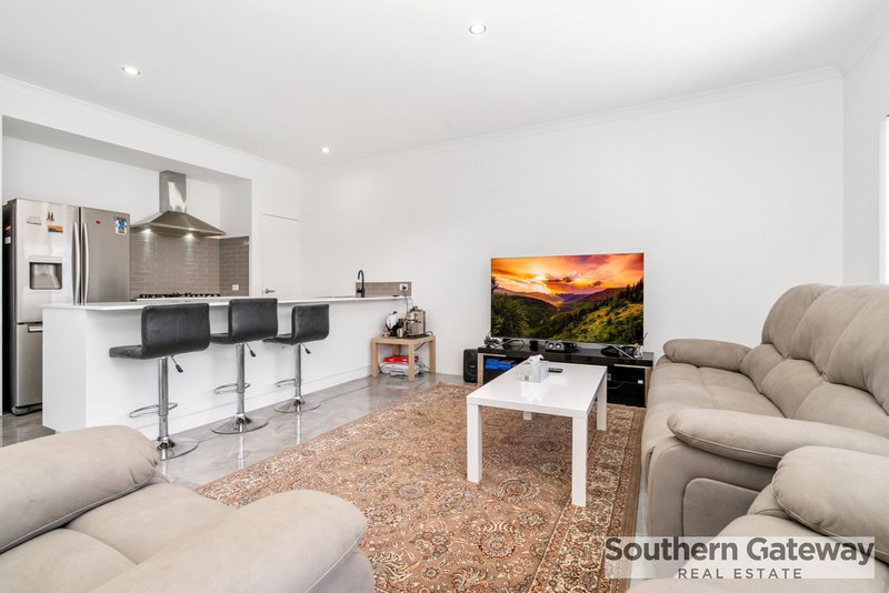 Photo - 72 Somerford Promenade, Wellard WA 6170 - Image 4