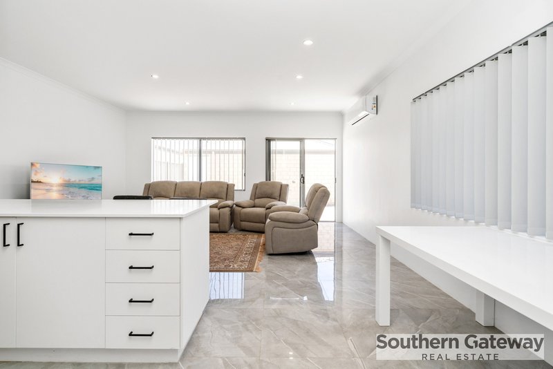 Photo - 72 Somerford Promenade, Wellard WA 6170 - Image 6