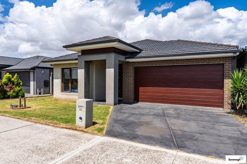 Photo - 72 Spirit Boulevard, Cranbourne East VIC 3977 - Image 2