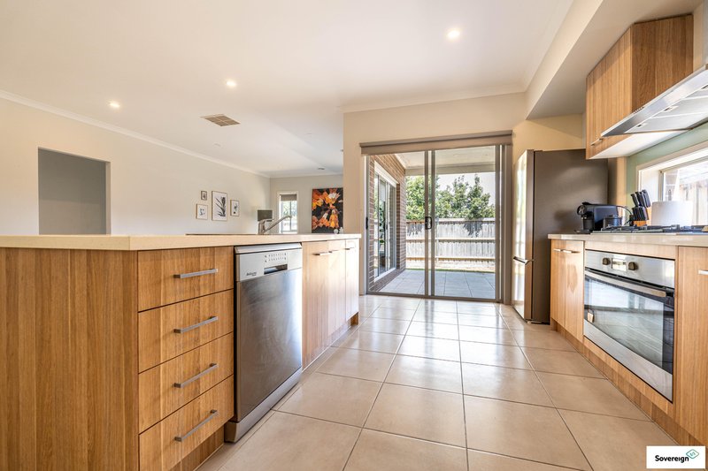 Photo - 72 Spirit Boulevard, Cranbourne East VIC 3977 - Image 7