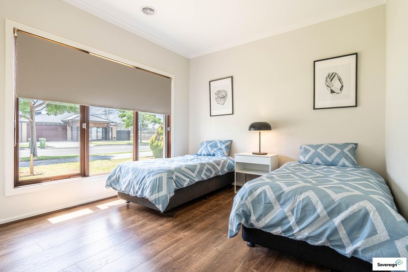 Photo - 72 Spirit Boulevard, Cranbourne East VIC 3977 - Image 15