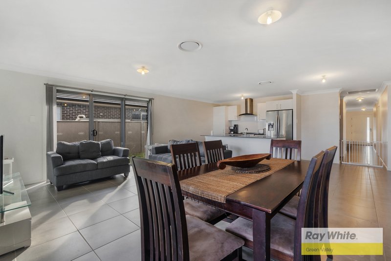 Photo - 72 Springs Road, Spring Farm NSW 2570 - Image 12