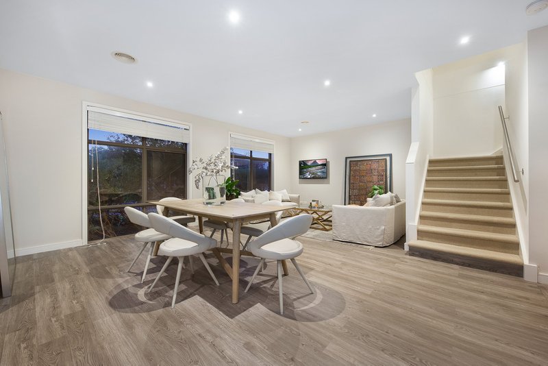 Photo - 72 Stadium Circuit, Mulgrave VIC 3170 - Image 3