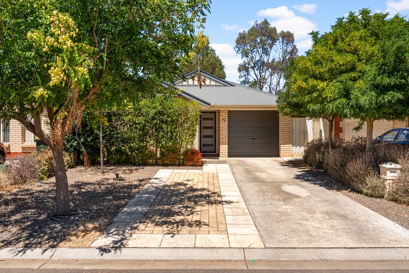 72 Strathaird Boulevard, Smithfield SA 5114