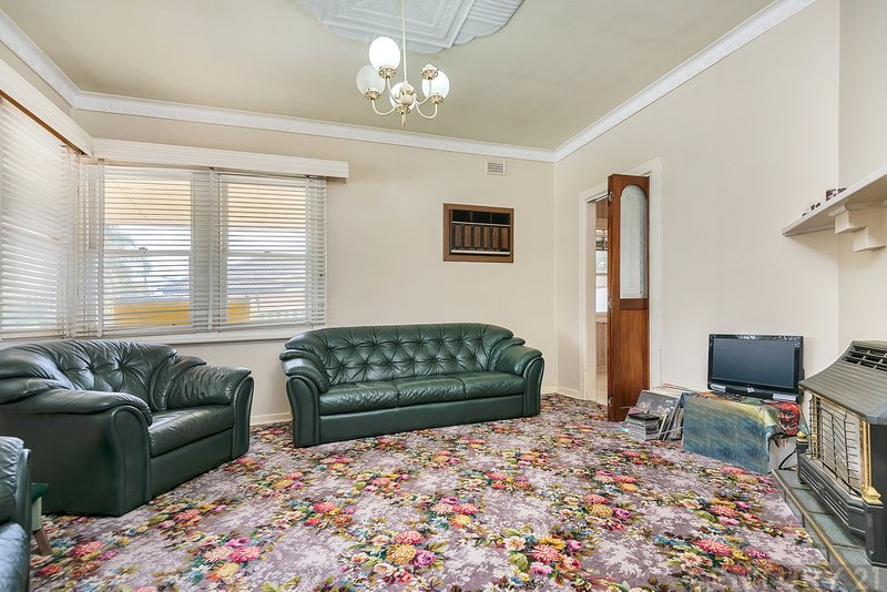 Photo - 72 Strathfield Terrace, Largs North SA 5016 - Image 4