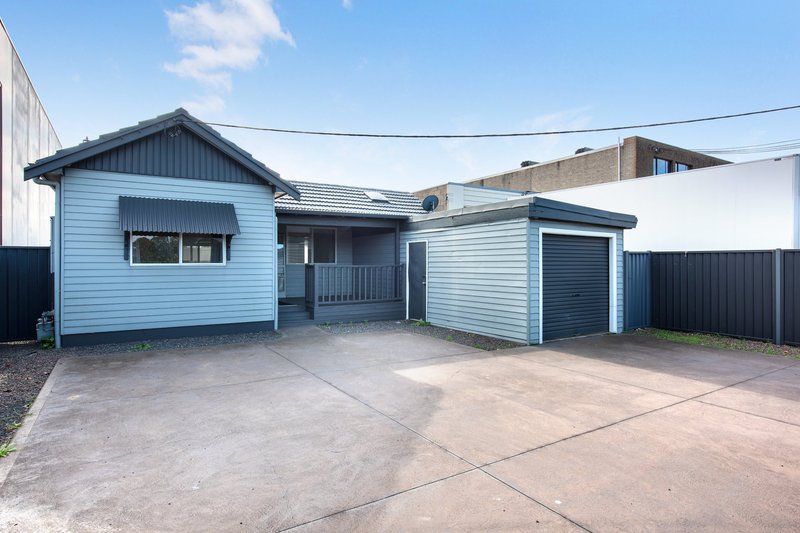 Photo - 72 Swan Street, Wollongong NSW 2500 - Image 1