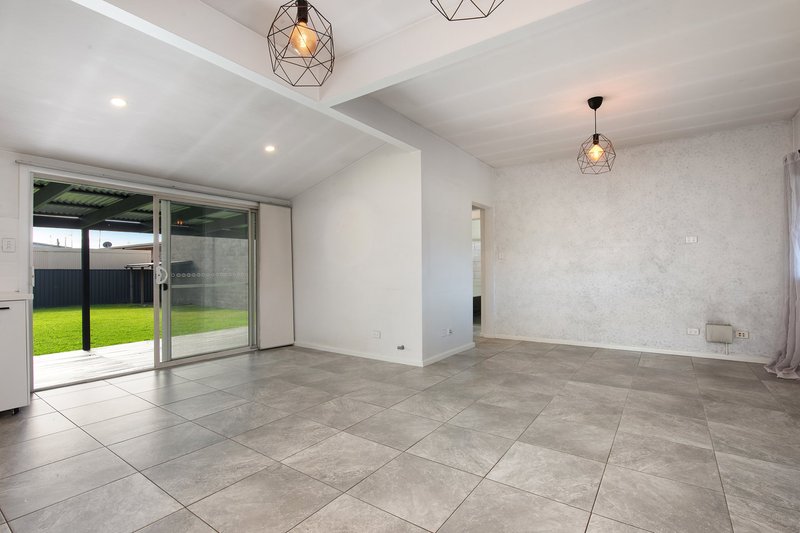 Photo - 72 Swan Street, Wollongong NSW 2500 - Image 3