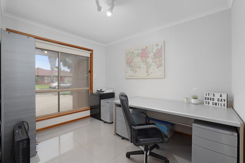 Photo - 72 Sycamore Street, Hoppers Crossing VIC 3029 - Image 8