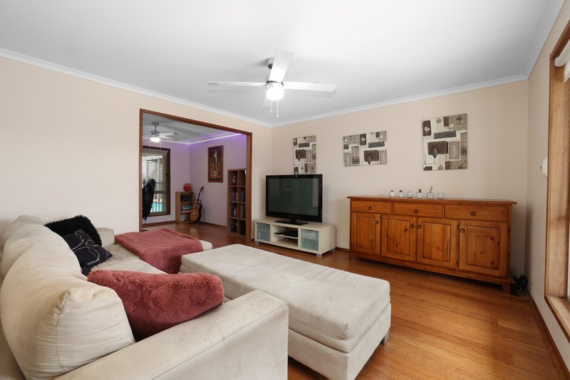 Photo - 72 Sycamore Street, Hoppers Crossing VIC 3029 - Image 11