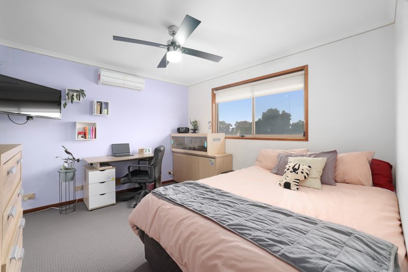 Photo - 72 Sycamore Street, Hoppers Crossing VIC 3029 - Image 15