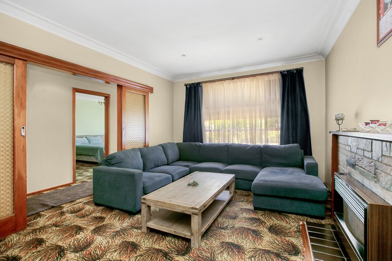 Photo - 72 The Fairway, Kingsbury VIC 3083 - Image 3