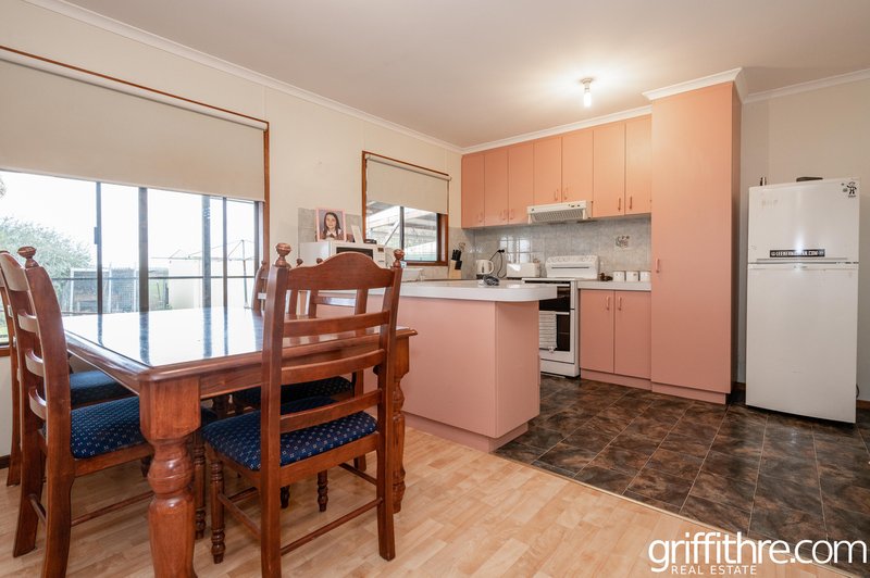 Photo - 72 Thompson Road, Hanwood NSW 2680 - Image 6