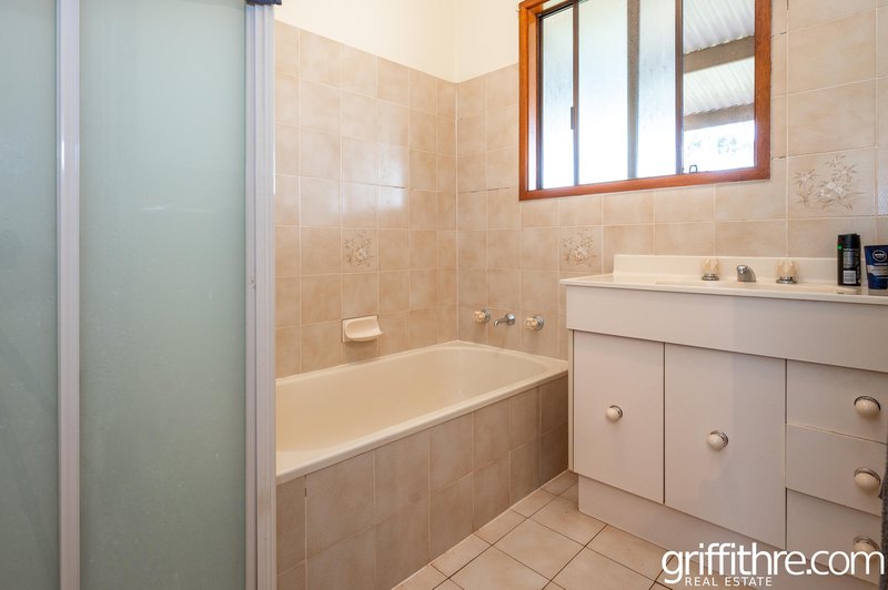 Photo - 72 Thompson Road, Hanwood NSW 2680 - Image 7