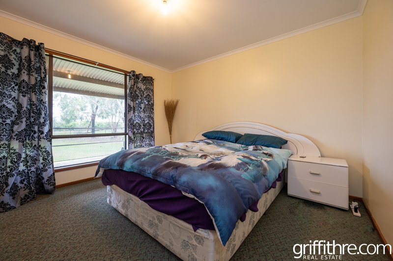 Photo - 72 Thompson Road, Hanwood NSW 2680 - Image 10