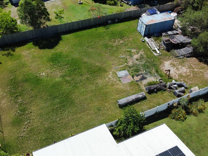 Photo - 72 Timothy Street, Macleay Island QLD 4184 - Image 3