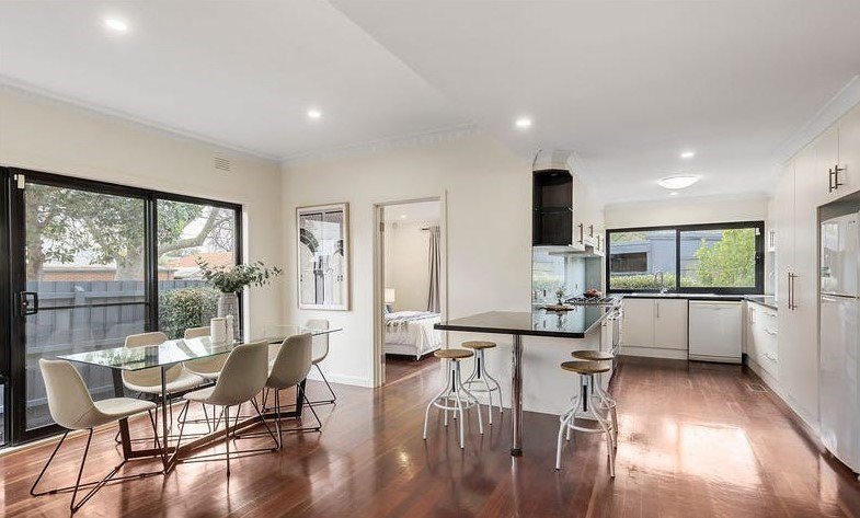 Photo - 72 Tucker Road, Bentleigh VIC 3204 - Image 2