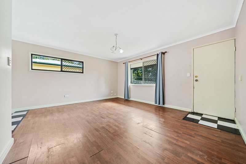 Photo - 72 Tweedvale Street, Beenleigh QLD 4207 - Image 3