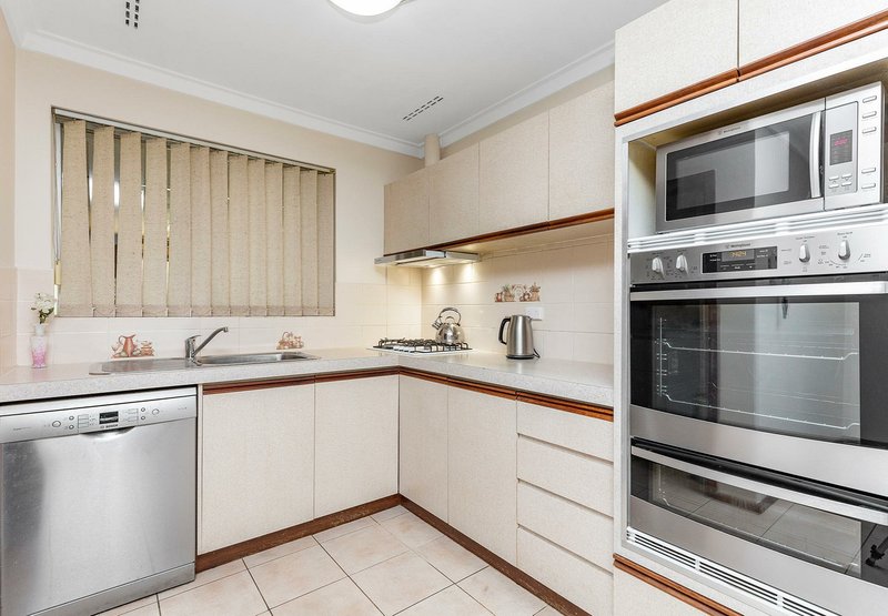 Photo - 72 Wanaping Road, Kenwick WA 6107 - Image 4