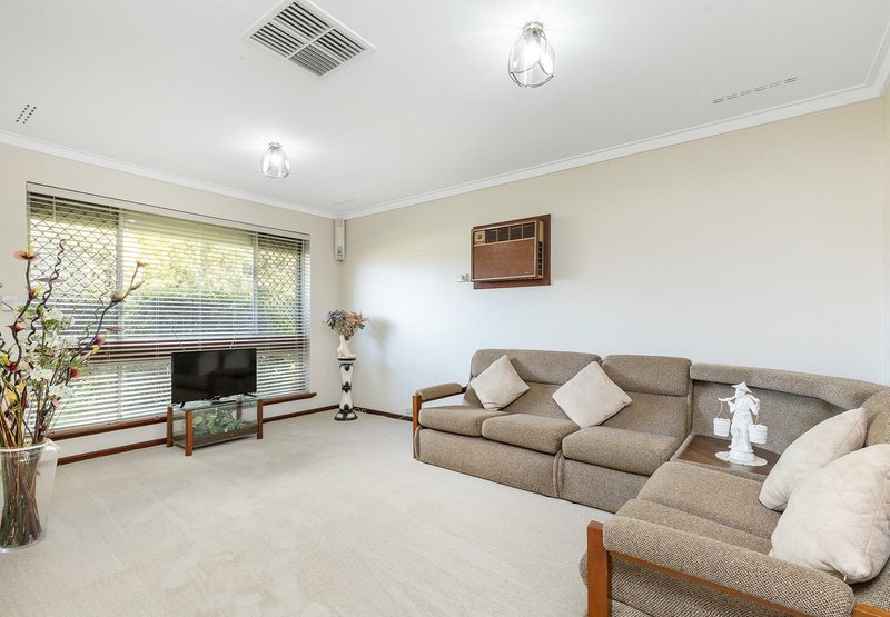 Photo - 72 Wanaping Road, Kenwick WA 6107 - Image 6