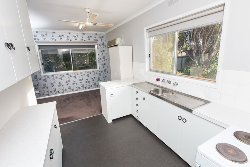 Photo - 72 William Street, Gol Gol NSW 2738 - Image 3