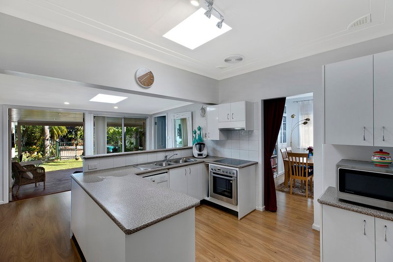 Photo - 72 Winifred Avenue, Umina Beach NSW 2257 - Image 6