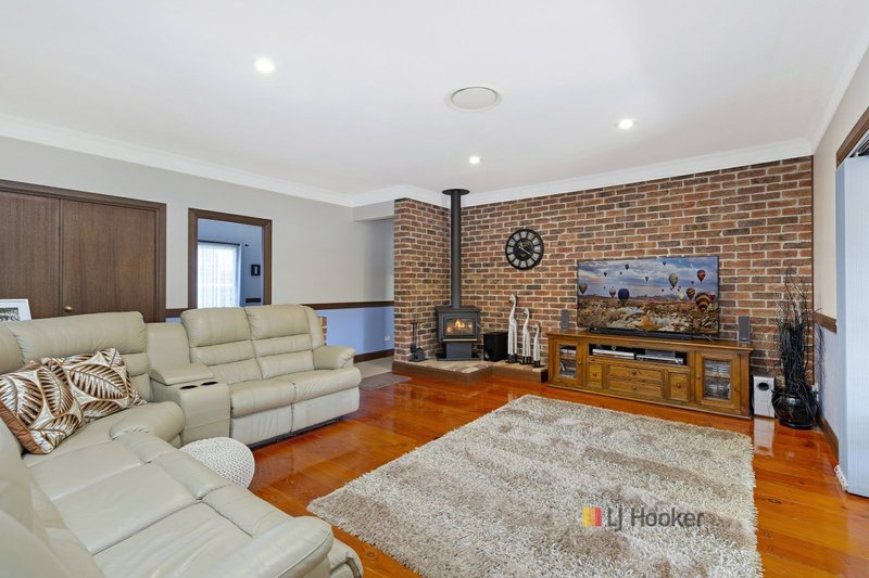 Photo - 72 Woolana Avenue, Budgewoi NSW 2262 - Image 3