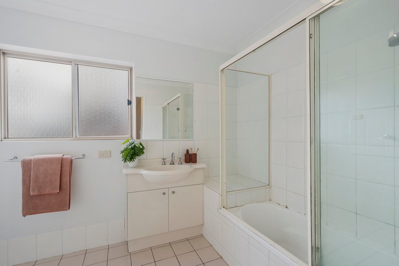 Photo - 7/20 Dulwich Road, Yeronga QLD 4104 - Image 15
