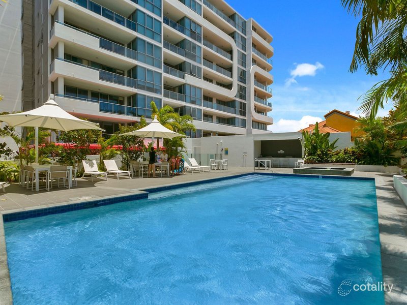 Photo - 720/19 Imperial Parade, Labrador QLD 4215 - Image 9