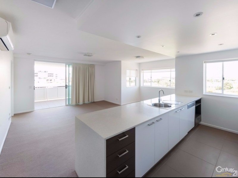 Photo - 7204/7 Emporio Place, Maroochydore QLD 4558 - Image 8