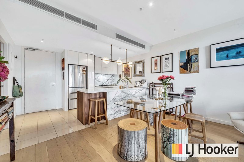 720/55 Queens Road, Melbourne VIC 3004