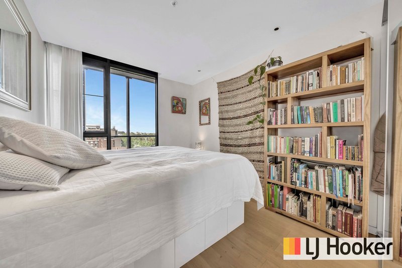 Photo - 720/55 Queens Road, Melbourne VIC 3004 - Image 7