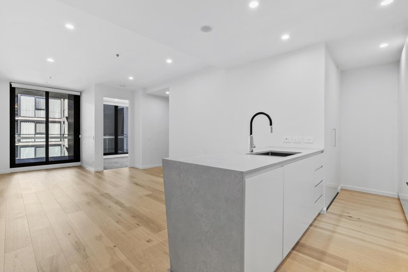 Photo - 720/61 Cooyong Street, Braddon ACT 2612 - Image 1