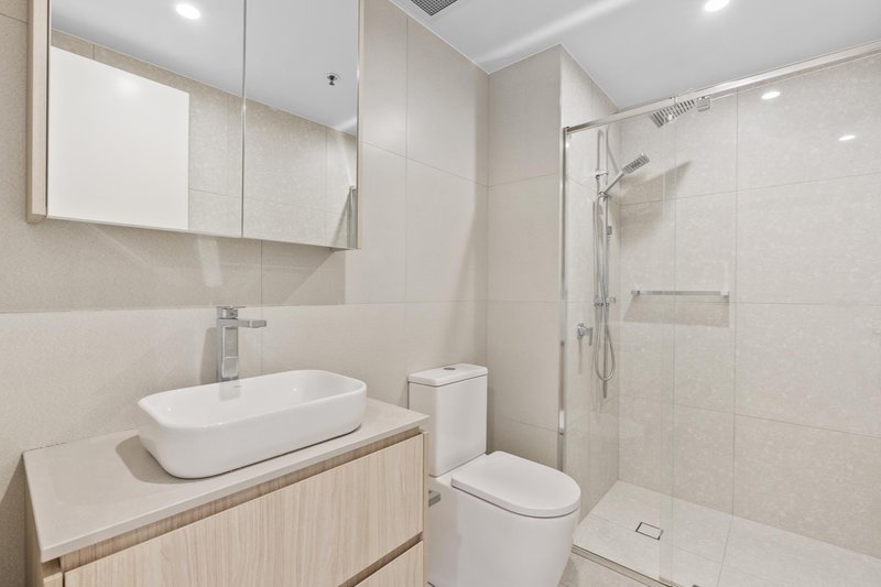 Photo - 720/61 Cooyong Street, Braddon ACT 2612 - Image 3