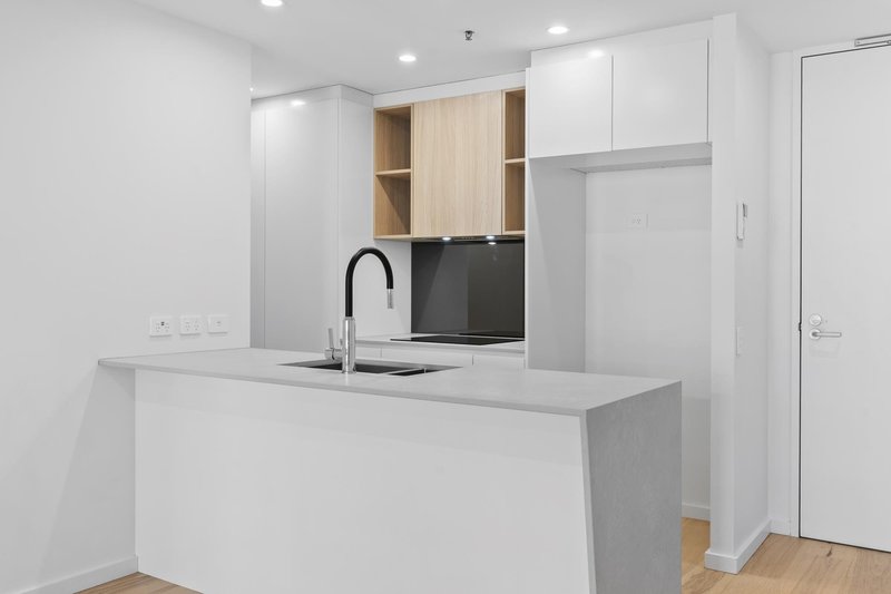 Photo - 720/61 Cooyong Street, Braddon ACT 2612 - Image 6