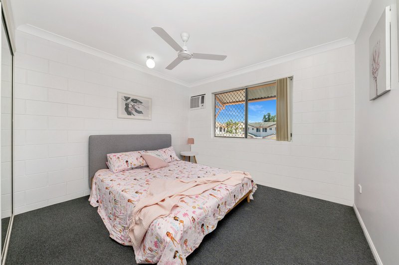 Photo - 7/21-23 Tuffley Street, West End QLD 4810 - Image 4