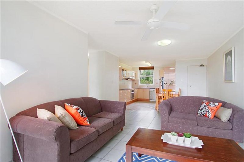 Photo - 7/21 Clifford Street, Surfers Paradise QLD 4217 - Image 2