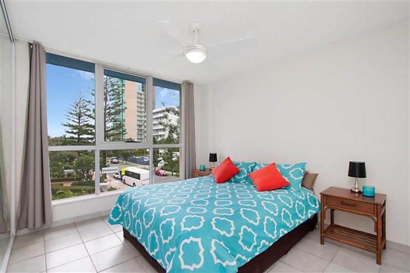 Photo - 7/21 Clifford Street, Surfers Paradise QLD 4217 - Image 5