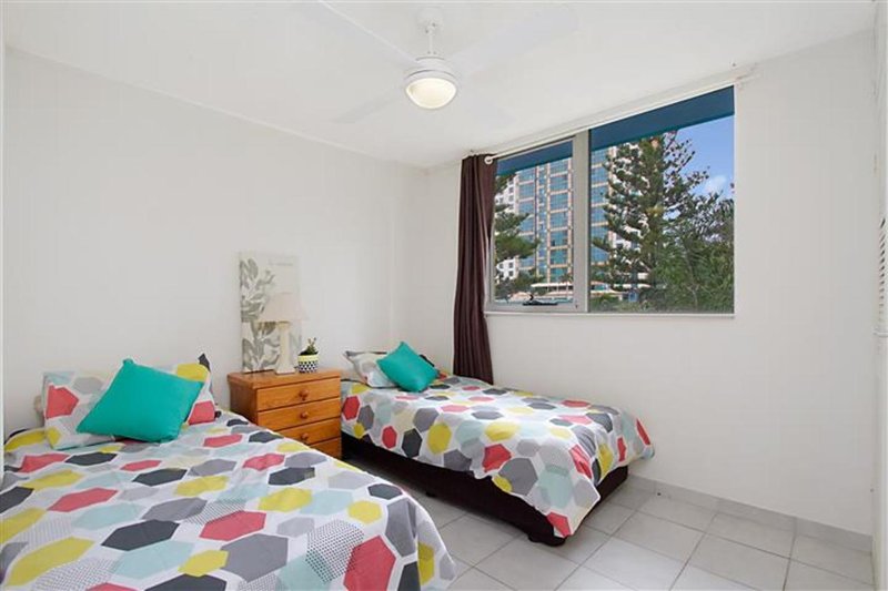 Photo - 7/21 Clifford Street, Surfers Paradise QLD 4217 - Image 6