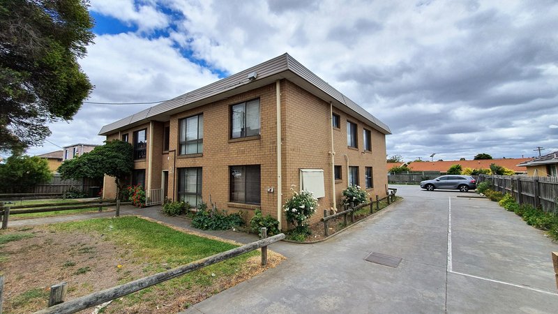 7/21 St Albans Road, St Albans VIC 3021