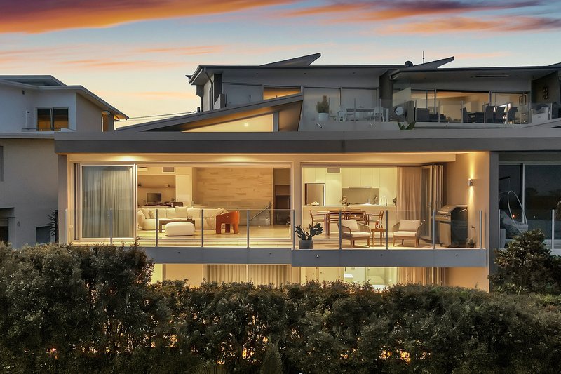 Photo - 7/22-26 Barnhill Road, Terrigal NSW 2260 - Image 1