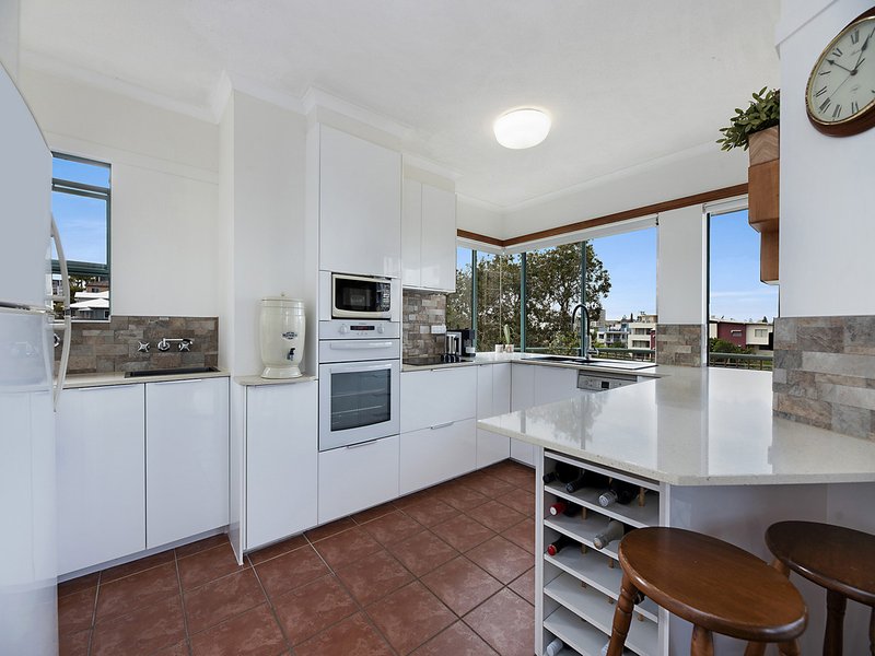 Photo - 7/23 Moreton Parade, Kings Beach QLD 4551 - Image 6