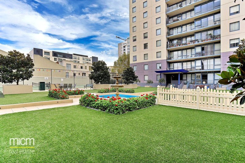 Photo - 72/33 Jeffcott Street, West Melbourne VIC 3003 - Image 9