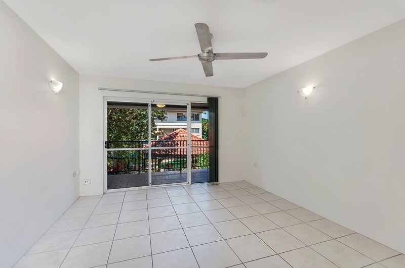 Photo - 7/239 Lake Street, Cairns North QLD 4870 - Image 3