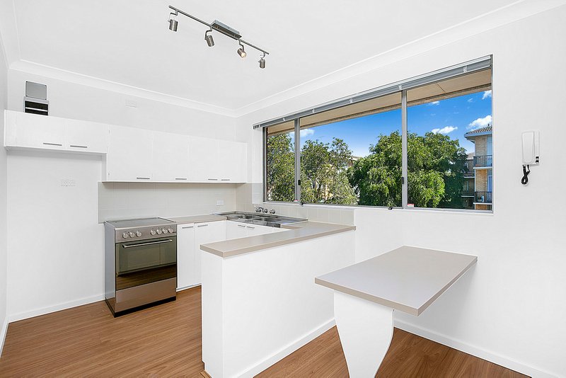 Photo - 7/24 Roscoe Street, Bondi Beach NSW 2026 - Image 2